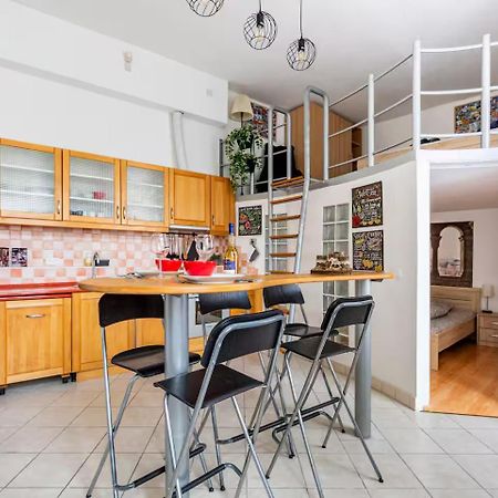 Feel At Home Apartment Будапеща Екстериор снимка