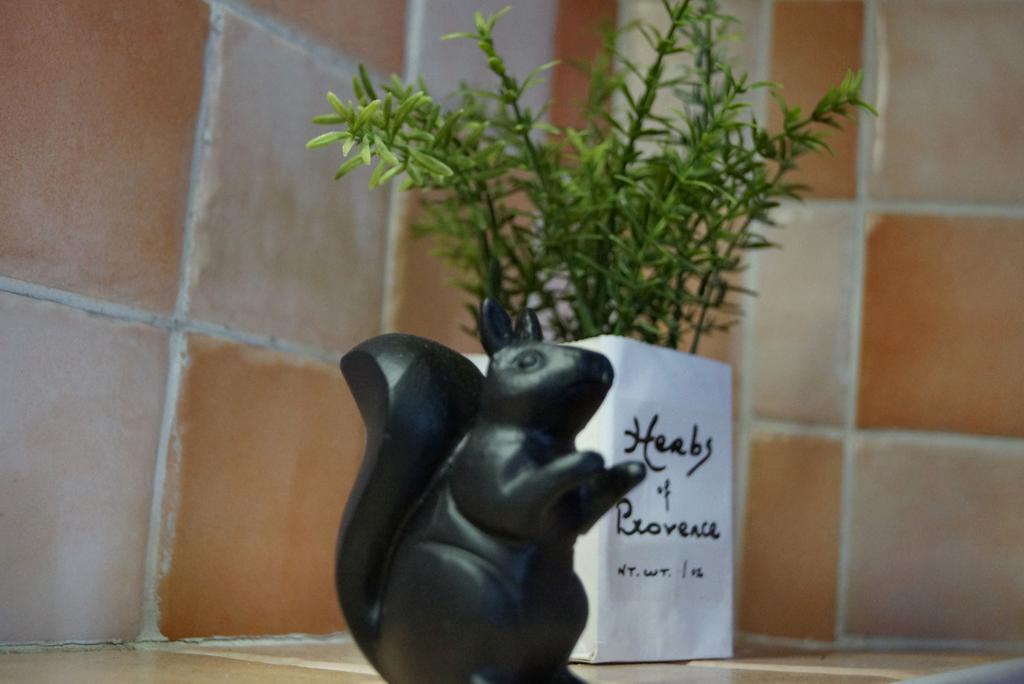 Feel At Home Apartment Будапеща Екстериор снимка