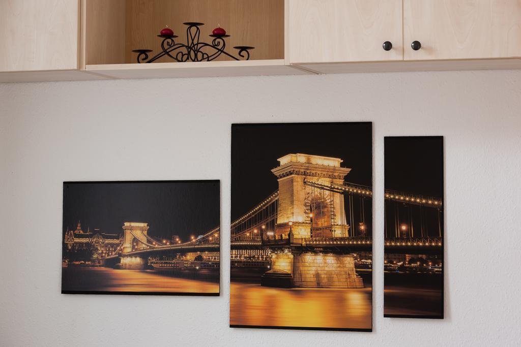 Feel At Home Apartment Будапеща Екстериор снимка