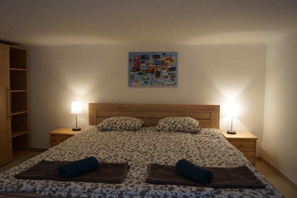 Feel At Home Apartment Будапеща Екстериор снимка