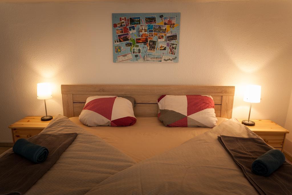 Feel At Home Apartment Будапеща Екстериор снимка