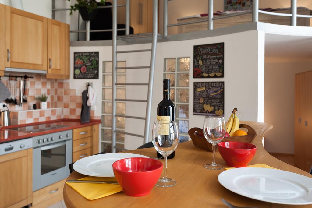 Feel At Home Apartment Будапеща Екстериор снимка